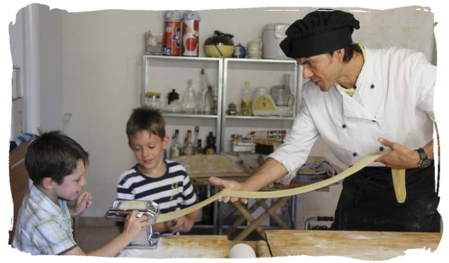 kids cooking lesson in Italy